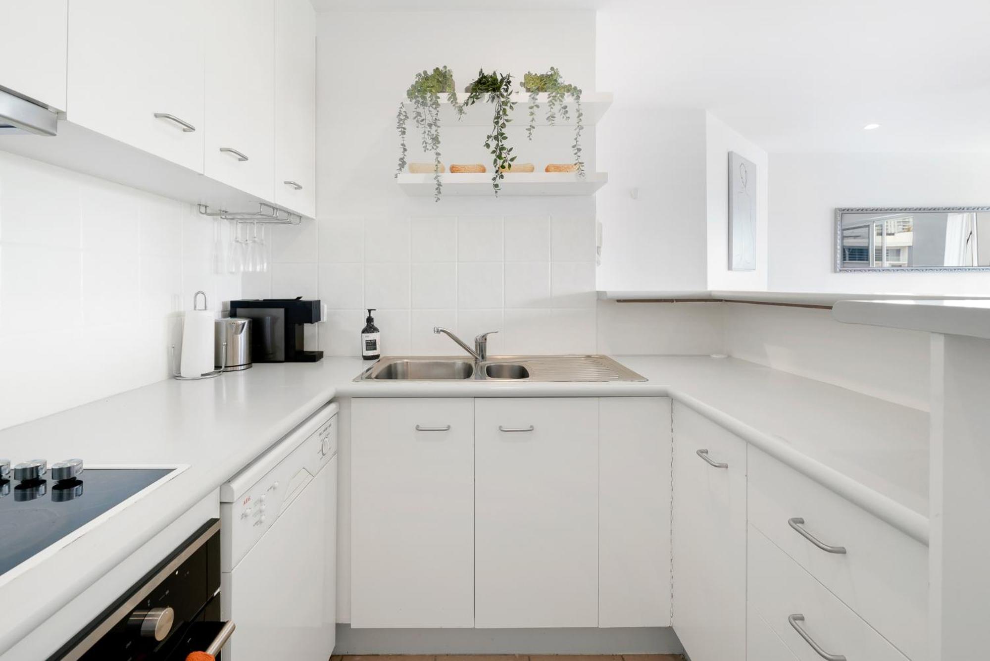Chevron Sails Apartman Gold Coast Szoba fotó